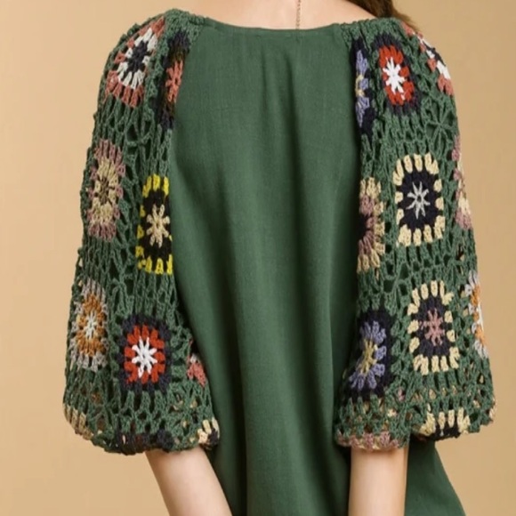 Umgee Linen Blend Top with Crochet Sleeves - Size XL/1X - Picture 13 of 16